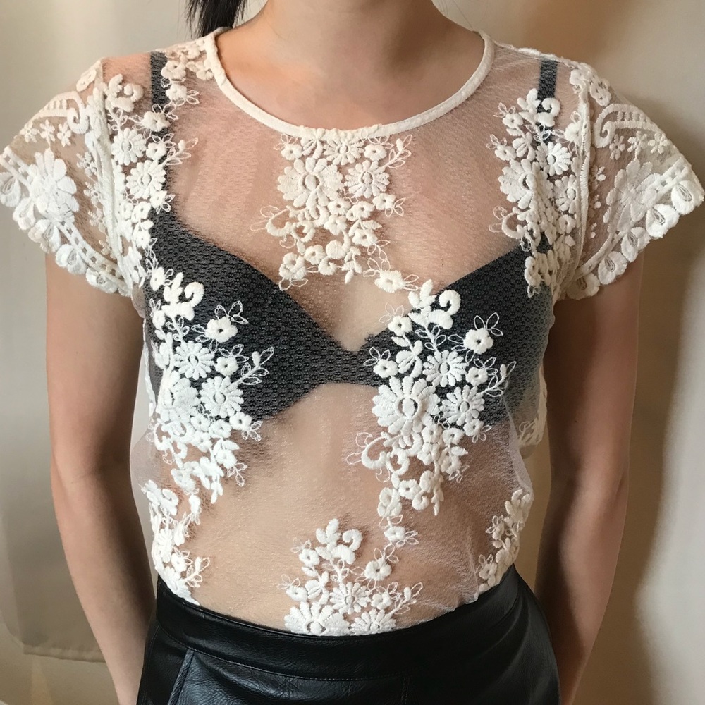 Guess delicate white lace top